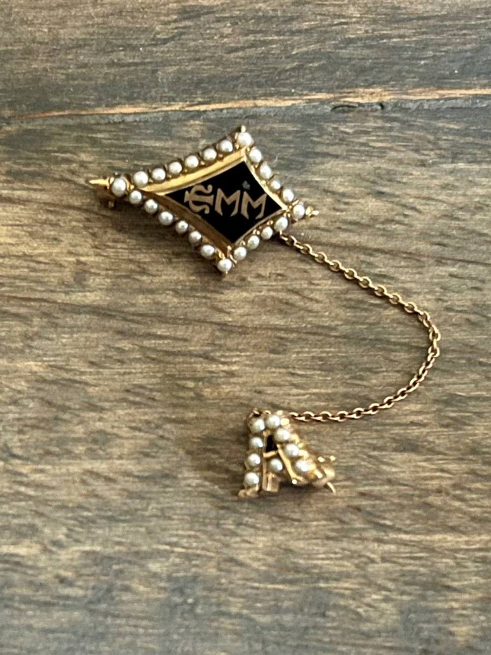 Vintage 10K Gold Sigma Sigma Psi Sorority "A" Pin w/ Black Onyx & Seed Pearls